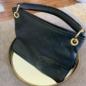 Brand New Black Louis Vuitton bag!